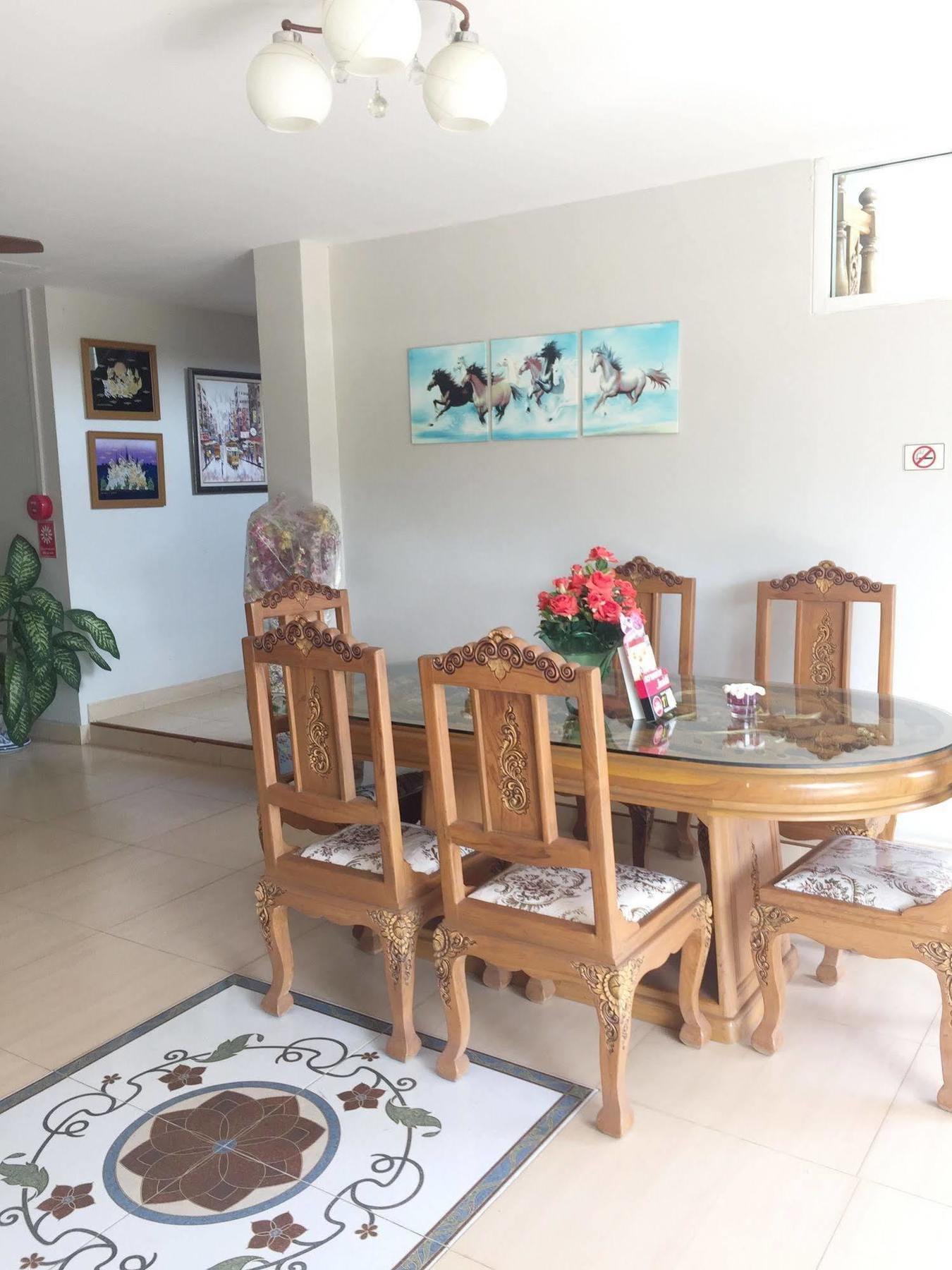 Baan Bangrak Residence Trang Eksteriør billede
