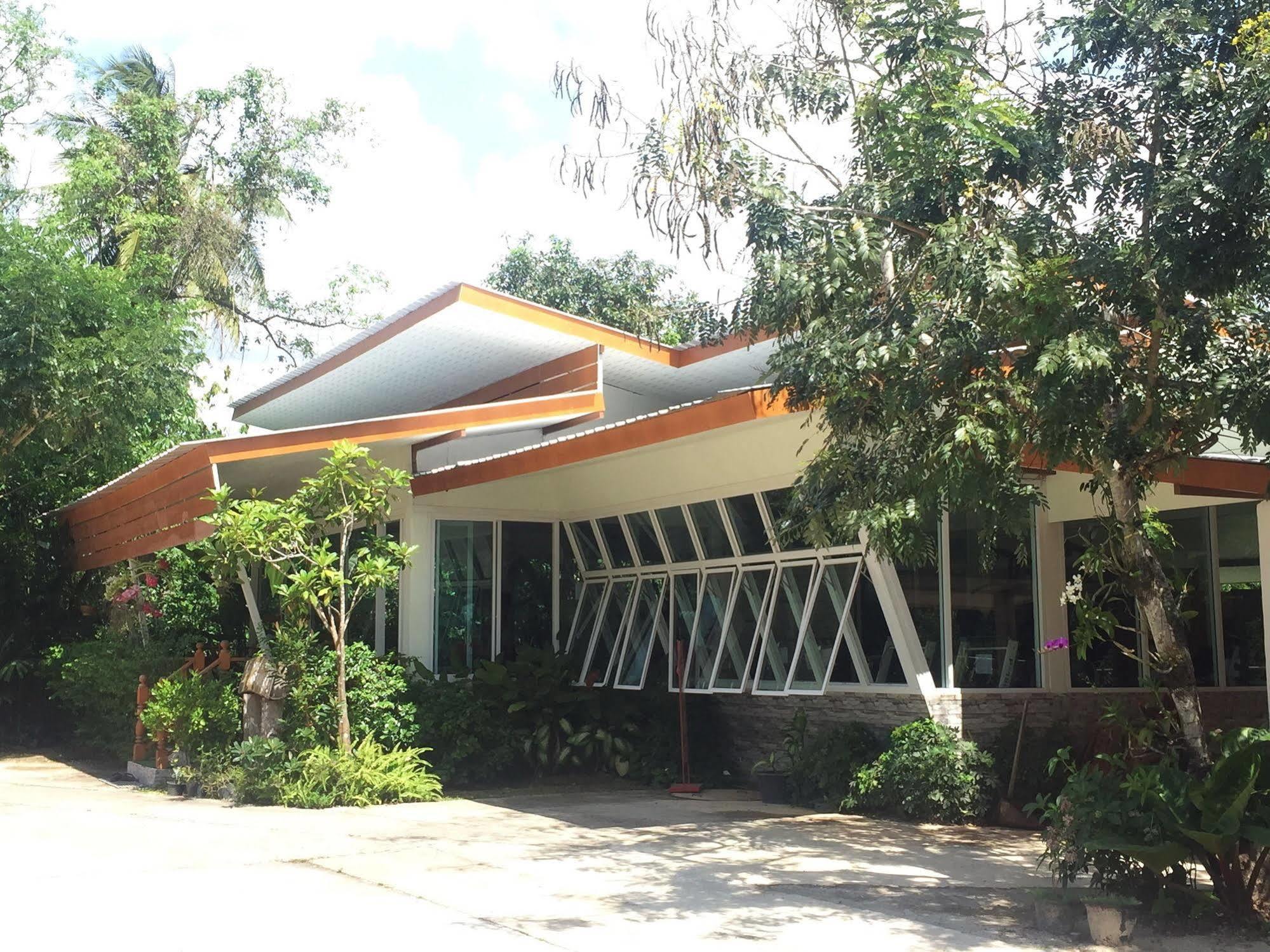 Baan Bangrak Residence Trang Eksteriør billede