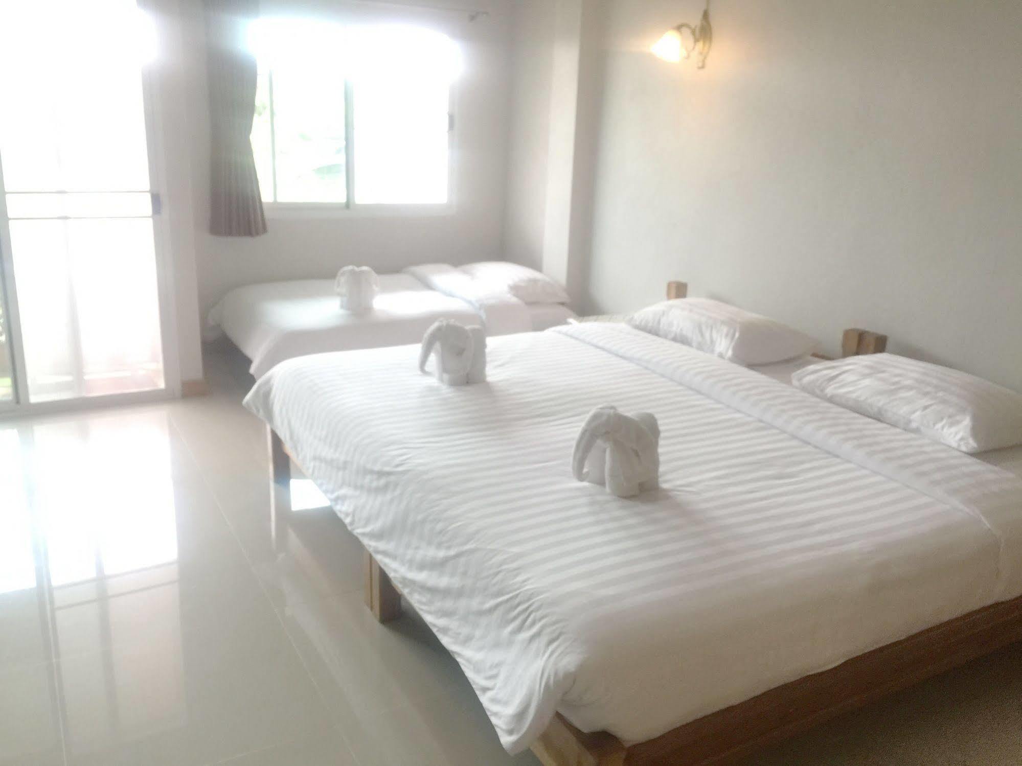 Baan Bangrak Residence Trang Eksteriør billede