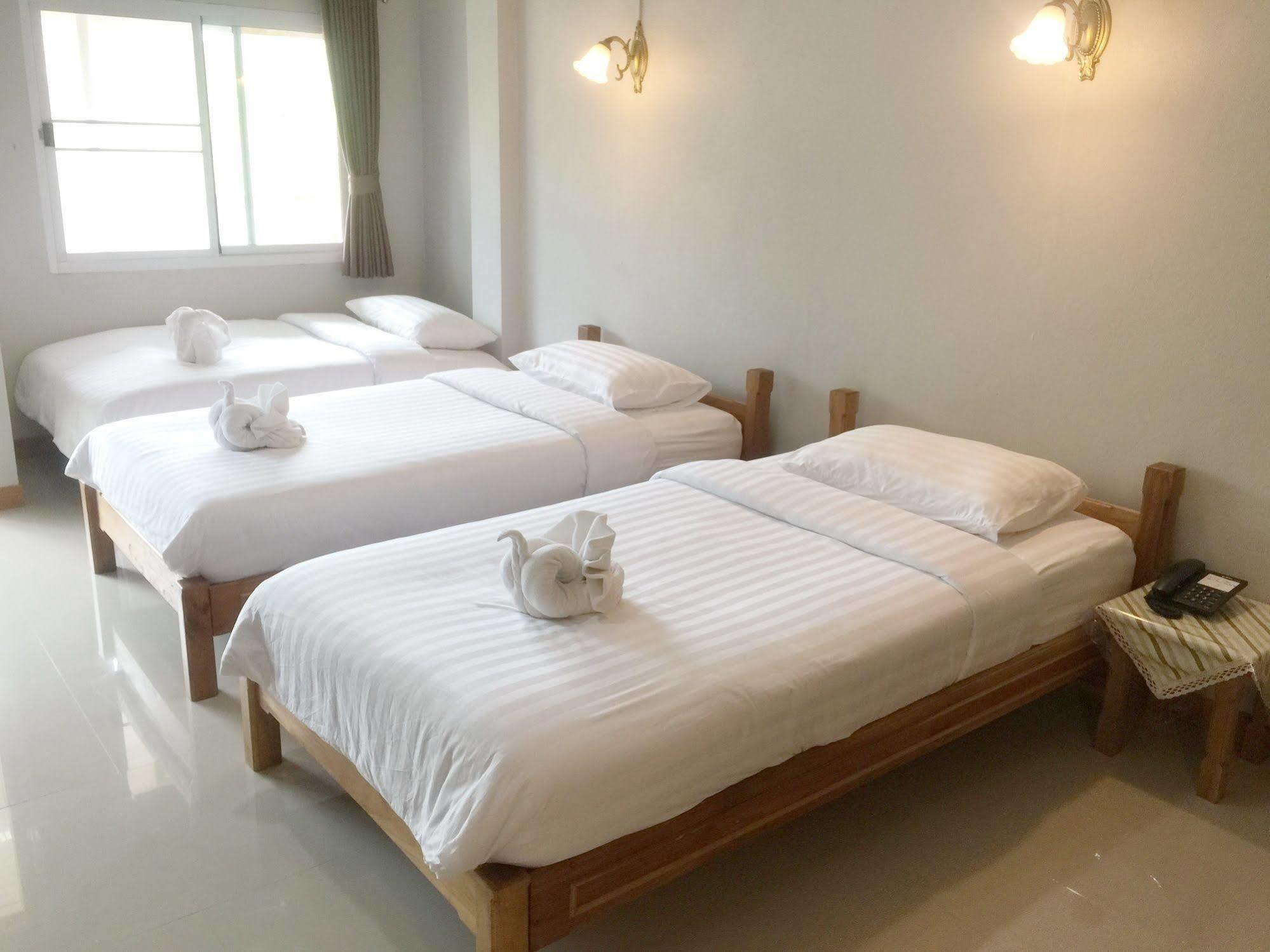 Baan Bangrak Residence Trang Eksteriør billede