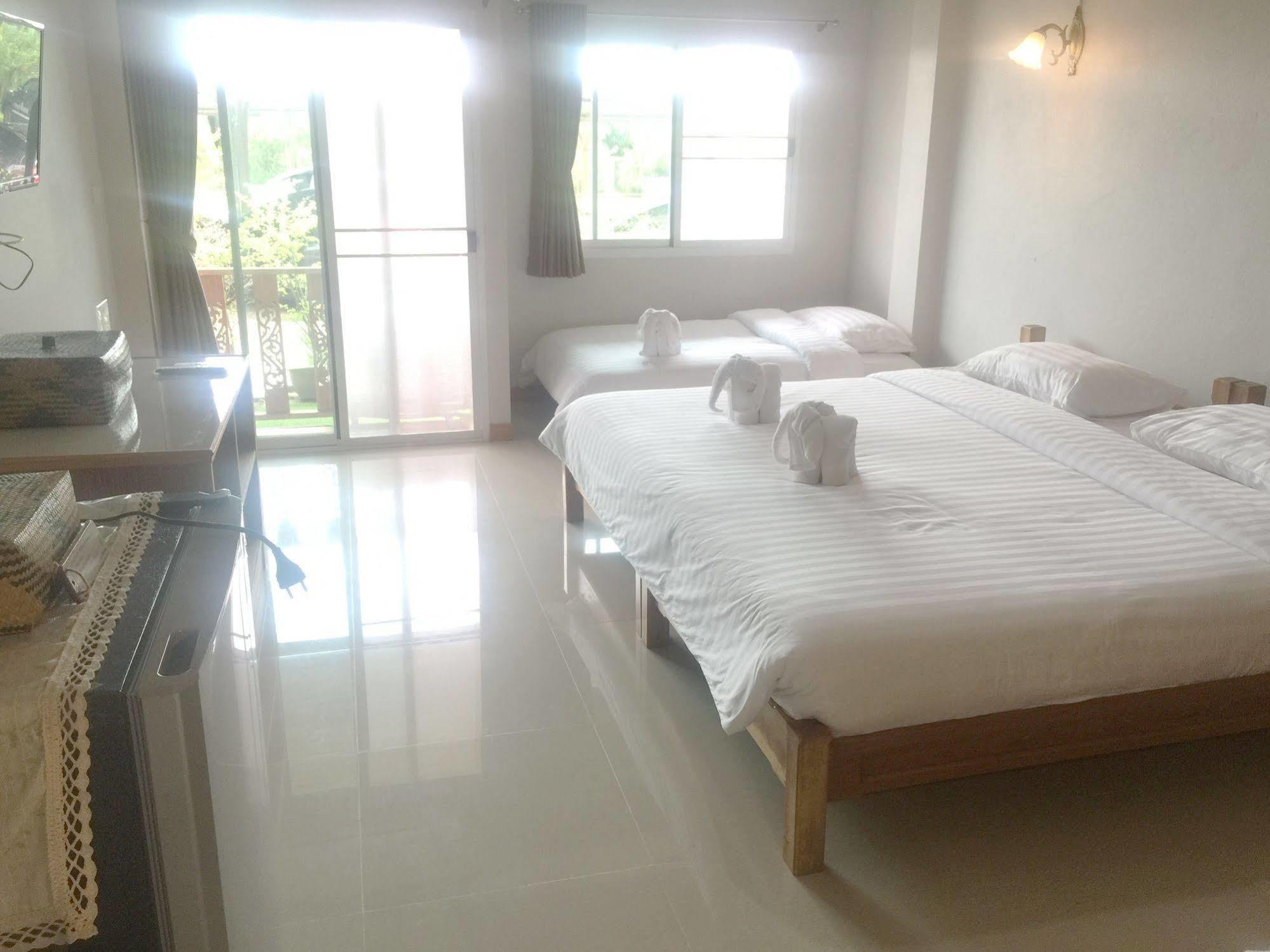 Baan Bangrak Residence Trang Eksteriør billede