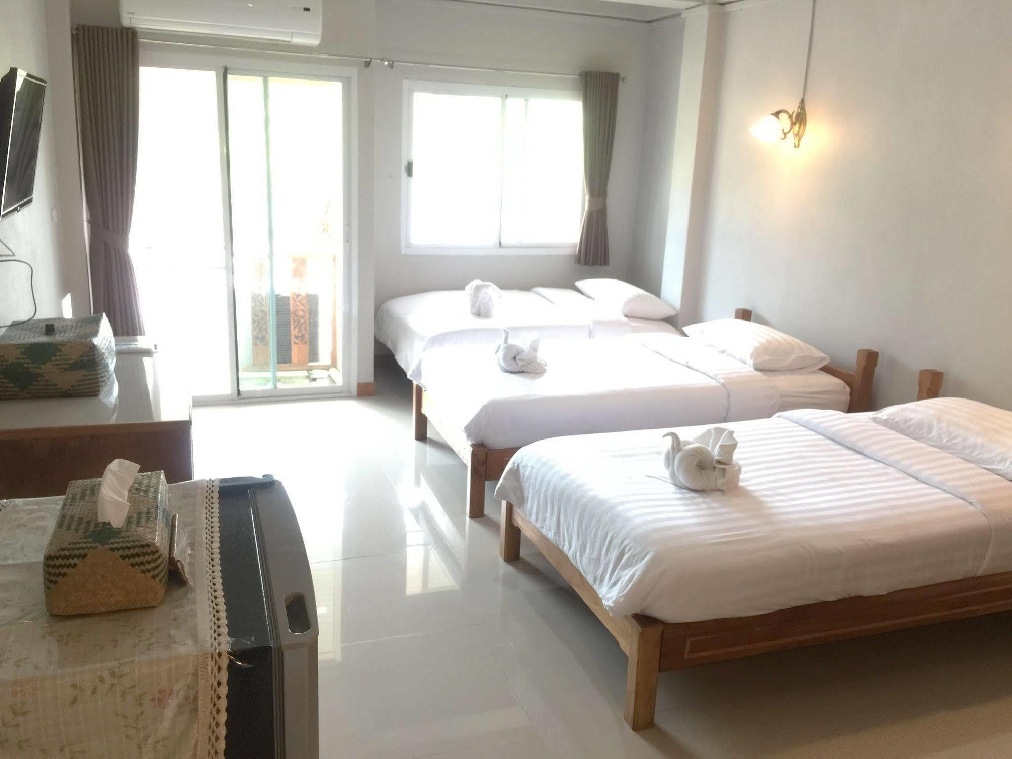 Baan Bangrak Residence Trang Eksteriør billede