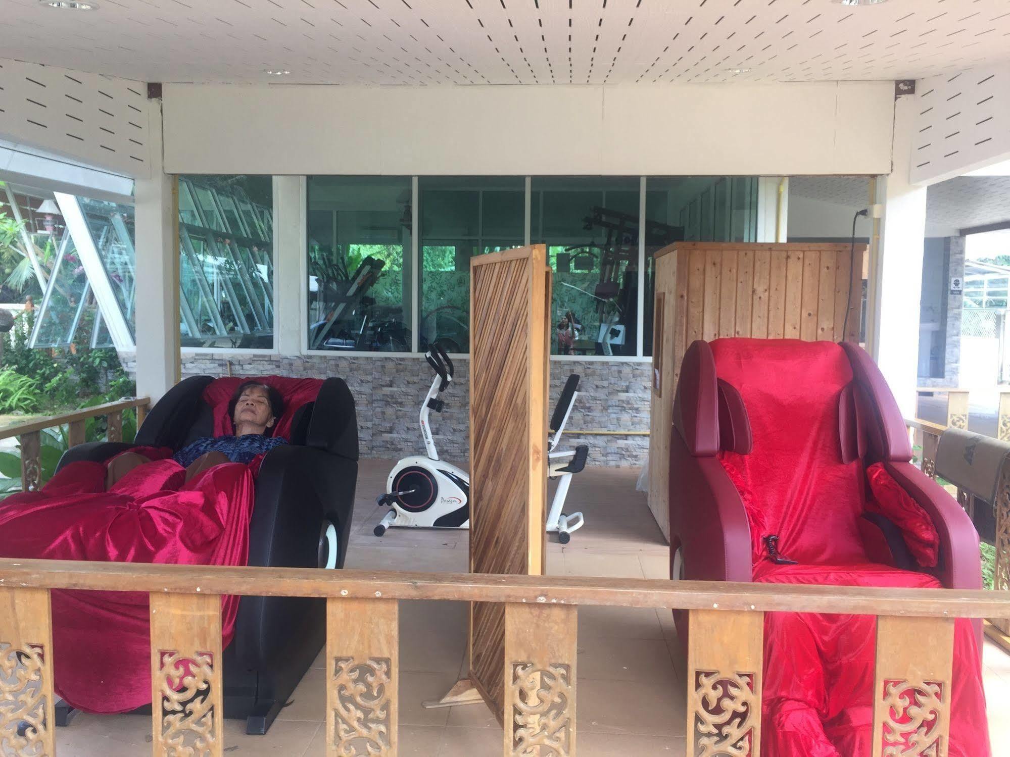 Baan Bangrak Residence Trang Eksteriør billede