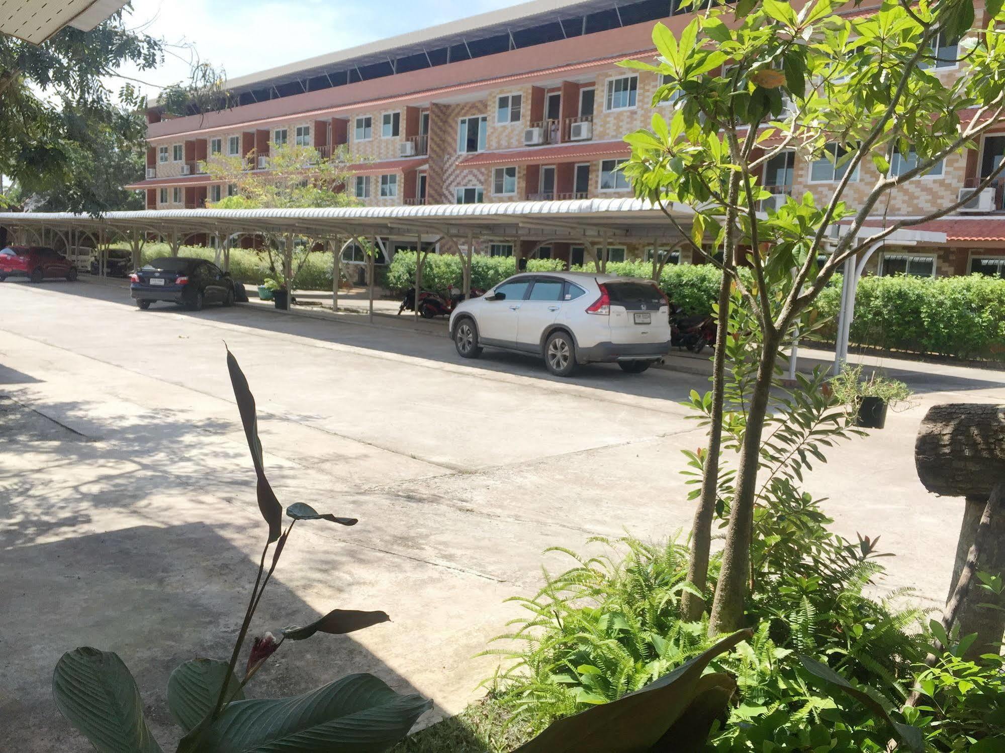 Baan Bangrak Residence Trang Eksteriør billede