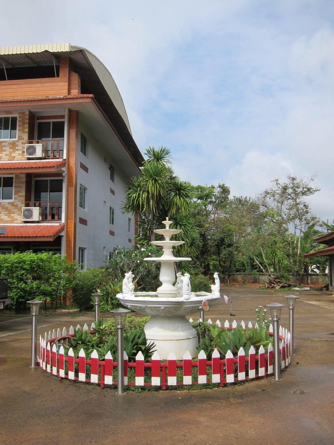 Baan Bangrak Residence Trang Eksteriør billede